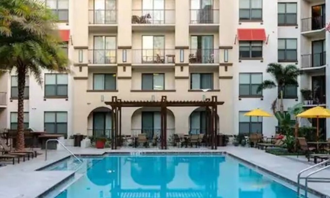 Channel District Apartment | Luxury-2BD down town Tampa channel side 3-BED