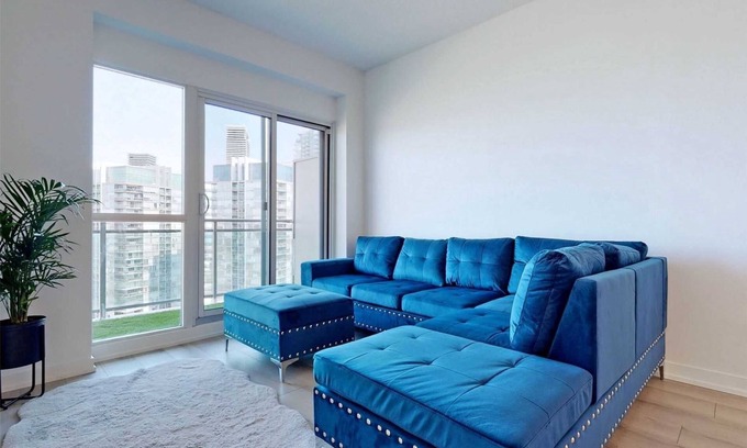 Humber Bay Condo | Luxury 2BDR Private Condo in Lakeshore Toronto