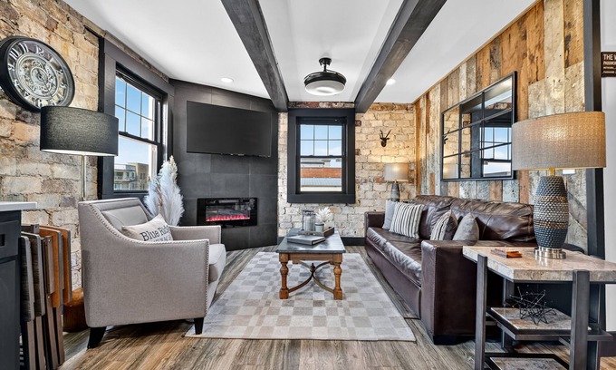 Blue Ridge Apartment | Luxury 2BR, 2BA suite in downtown Blue Ridge @ The Penthouses on Main Suite 104
