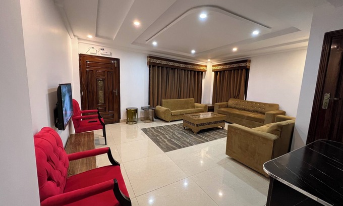 Murree Apartment | Luxury 2BR View Mall Road