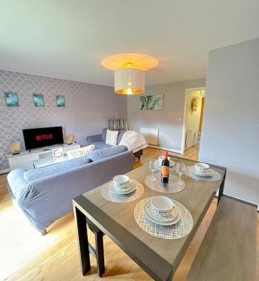 Newcastle-upon-Tyne Apartment | Luxury 3 Bedroom House With FREE Parking