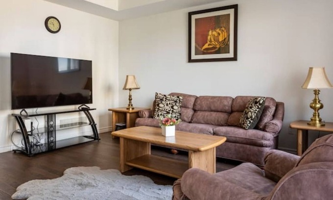 London House | Luxury 3-bedroom-hyde Park- Close to Uwo/hospital
