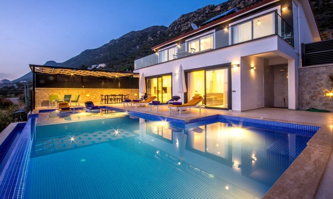 Kalkan House | Luxury 3 Bedroom Villa with Secluded Infinity Pool & Heated Indoor Pool