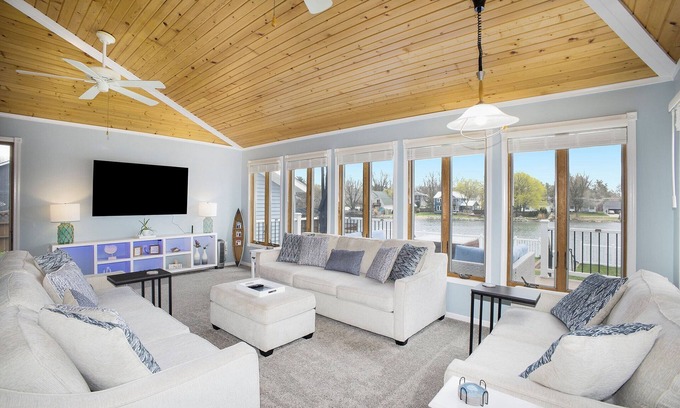 Linden House | Luxury 3 bedroom waterfront home with indoor hot tub, sauna, paddle boat & kayak