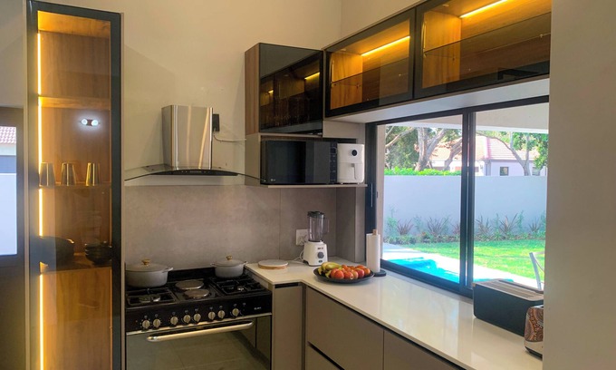 Hartbeespoort House | Luxury 3-bedroom house with AC and WiFi in awesome Hartbeespoort