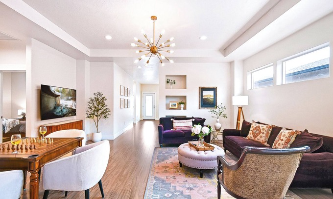 Meridian House | Luxury 3BR 2BA Refuge by The Village at Meridian