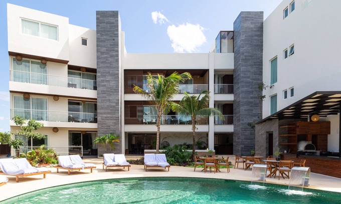 Akumal Apartment | Luxury 3BR Apartment W Exclusive Amenities - 201ABn