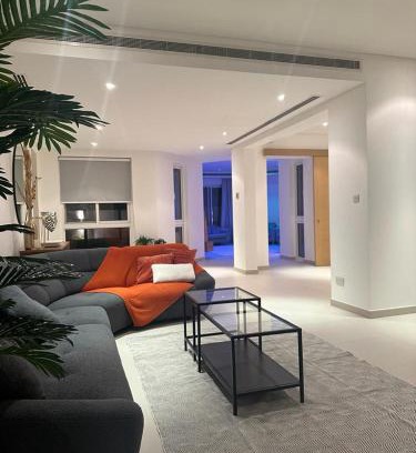 Muscat Villa | LUXURY 4 Bedroom Private Pool Villa at THE WAVE