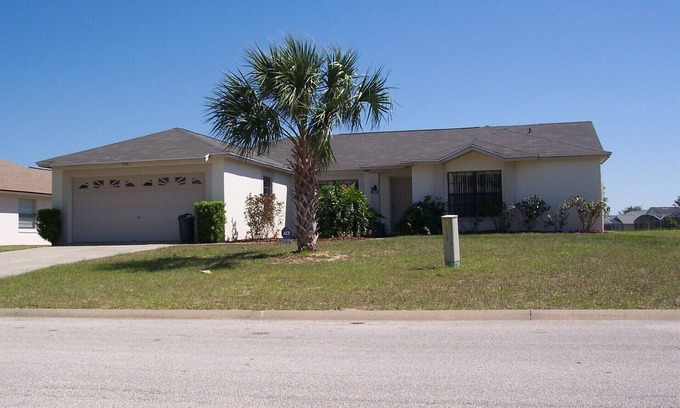 Indian Ridge Villa | Luxury 4 Bedroom Villa, 5 Minutes From Disney, South Facing Pool And Spa