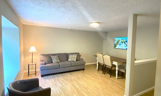Pineville Condo | Luxury 4 bedroom Villa 103 with river access