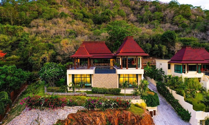 Wang Pong Villa | Luxury 4 Bedroom Villa With Stunning Views (PJL)