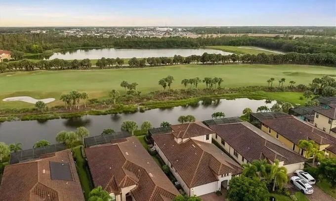 Estero House | Luxury 4BR 4Bth house, pool,AC and WiFi in enjoyable Miromar Lakes,Naples area