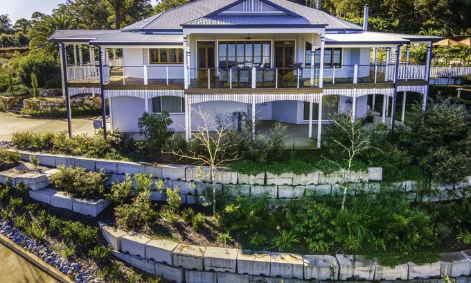 Nana Glen House | Luxury 4BR Home, Sleeps 8, Pool, Pool Pavilion, Rural Setting, Pet Friendly