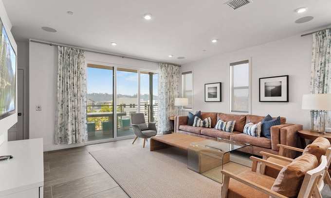 Serra Mesa House | Luxury 4BR Retreat in Mission Valley｜Pool｜Gym｜Prime Location｜Fully Furnis #42120