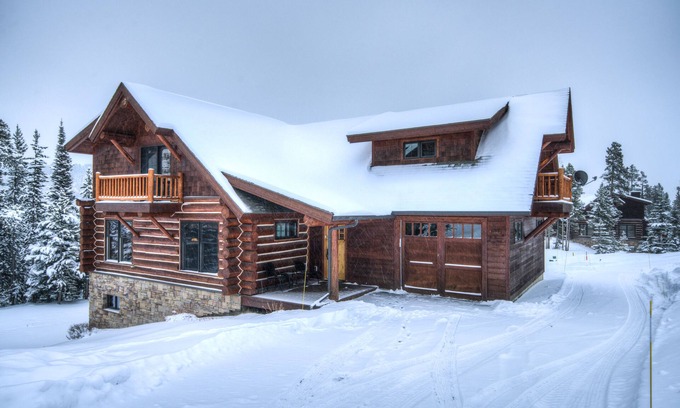 Powder Ridge Cabin | Luxury 5 Bdr/4 Bath Ski in/Ski Out Big Sky Cabin with Hot Tub