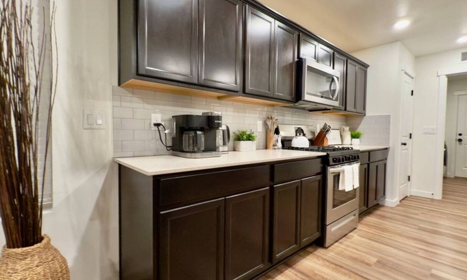 Lacey House | Luxury 5 Bedroom Escape in Lacey