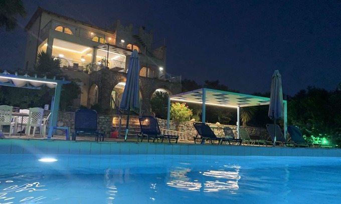 Avia Villa | Luxury 5 Bedroom Villa ,private pool ,Air-conditioning. Spectacular Sea Views.