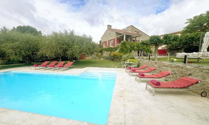 Cesseras Villa | Luxury 5 Bedroom Home in Languedoc With Pool
