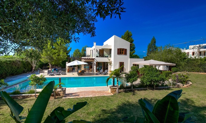 Aphrodite Hills Villa | Luxury 5 Bedroom Villa Within Aphrodite Hills Golf Resort With Heated Pool