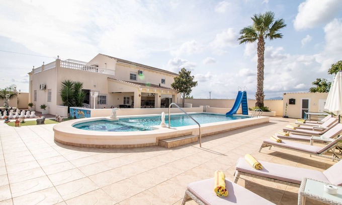San Fulgencio Villa | Luxury 5* Luxury Holiday Villa & Private Pool, between San Fulgencio & Dolores.
