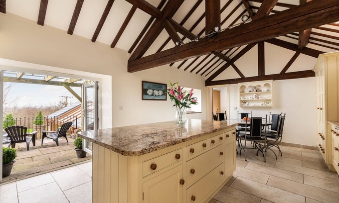 Knott End-on-Sea Cottage | Luxury 5 star cottage with 4 ensuite bedrooms and beautiful views