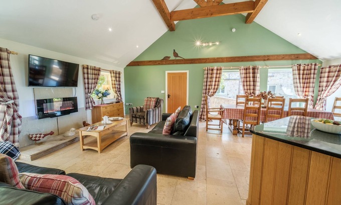 Knott End-on-Sea Cottage | Luxury 5 star cottage with 3 ensuite bedrooms and wet room facilities
