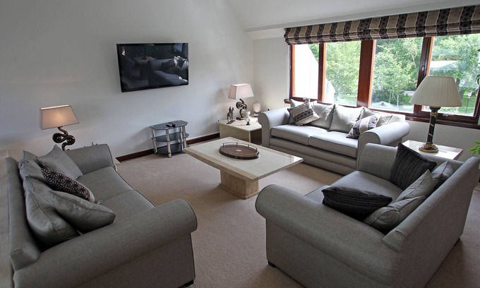 Gleneagles House | Luxury 5 Star Country Home beside Gleneagles
