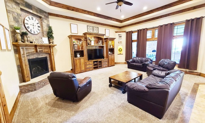 Idaho Falls House | Luxury 5600 SF Home - Sleeps 16+! HUGE 7.1 Home Theater/Game Room/Playground