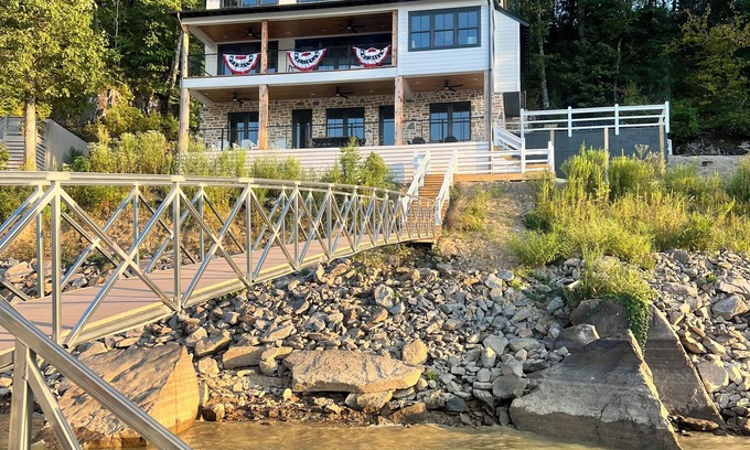 Crane Hill House | Luxury 5BR Lakefront w/Dock, Hot Tub & Pool In Point William