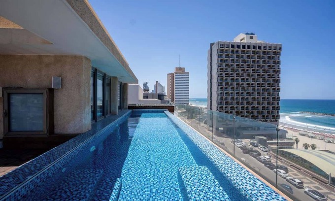 Tel Aviv Promenade Condo | Luxury 5BR penthouse & private pool by HolyGuest