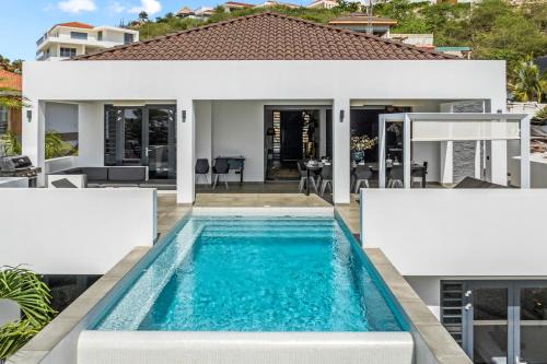 Willemstad Villa | Luxury 5BR Villa with Private Pool The Cove by Bocobay