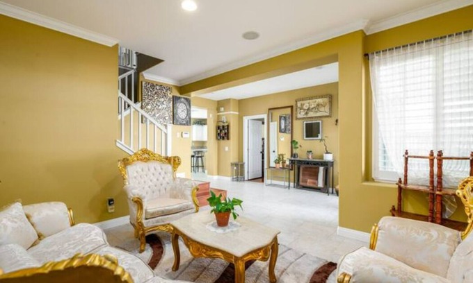 Menifee House | Luxury 6-Bedroom Home w Large 3-Cars Garage & Spacious Yard