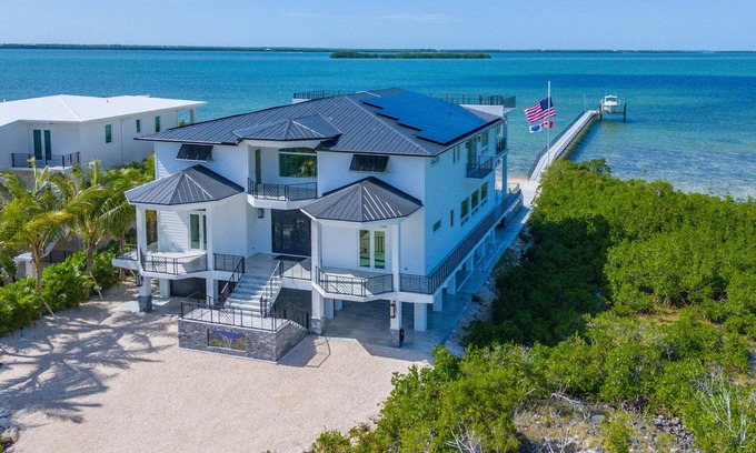 Ramrod Key House | Luxury 6 Bedroom Open Water Estate on Ramrod Key
