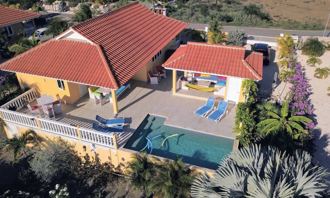 Fontein Villa | Luxury 6 person villa with private pool, quiet location in the middle of nature.