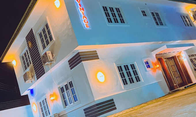 Ibadan House | LUXURY 7 BEDROOMS ENTIRE HOUSE ACCOMODATION IN IBADAN, OYO STATE