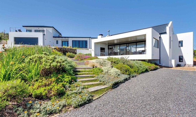 Noordhoek House | LUXURY 8 PAX SEA VIEW VILLA, NORTH CORNER, CAPE TOWN