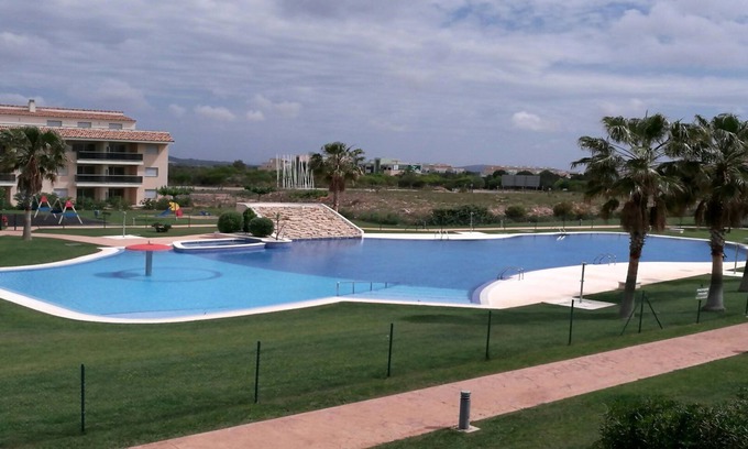 San Jorge House | Luxury accommodation for 14 people . Swimming pool with SPA CIRCUIT