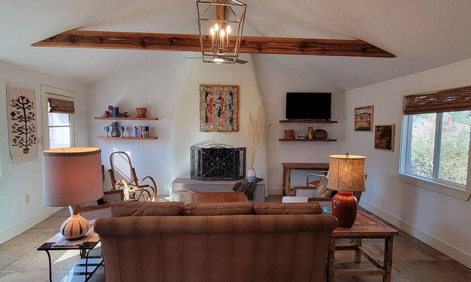 Fort Davis House | Luxury Adobe Home near Marfa and McDonald Observatory