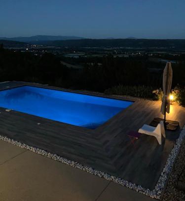 Volx Villa | Luxury air-con Villa, heated pool, stunning views, nearby a lively village