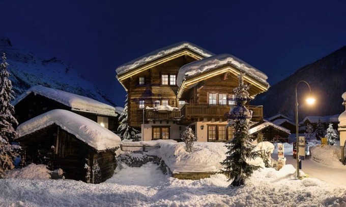 Zermatt House | Luxury Alpine Escape, Matterhorn Chalet 1012