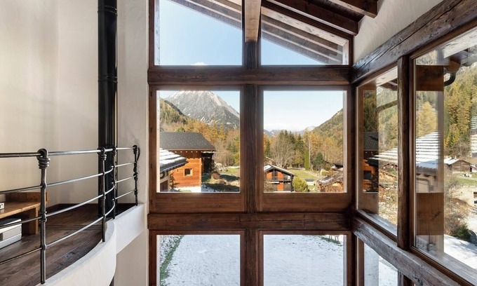 Saleinaz Ski Chalet | Luxury Alpine Retreat: Secluded Chalet, Stunning Views & Private Garden