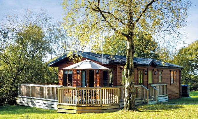 Charlesworth Ski Chalet | Luxury and contemporary styled lodge.