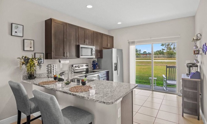 Poinciana House | Luxury and tranquility, just 30 min from Disney!