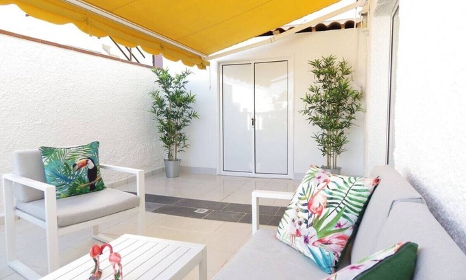 Los Gigantes Apartment | Luxury apartment with great sea views (K201)