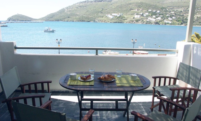 Gavrio House | LUXURY APARTMENT ON THE SEA