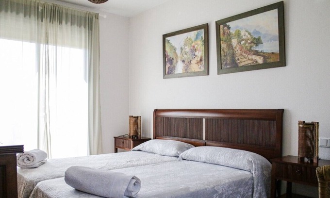 Camas Apartment | Luxury apartment 5 minutes from Seville, parking, pool and two terraces