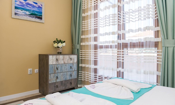 Burgas Apartment | Luxury Apartment by the Sea Garden in quiet place and new building!