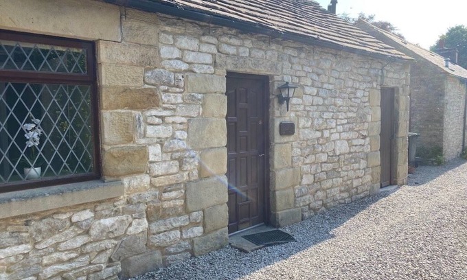 Castleton Apartment | Luxury apartment central Castleton situated a walking distance from Peveril Castle