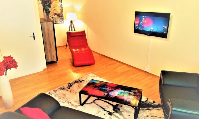 Hof Apartment | Luxury apartment Hof/Bavaria with box spring bed