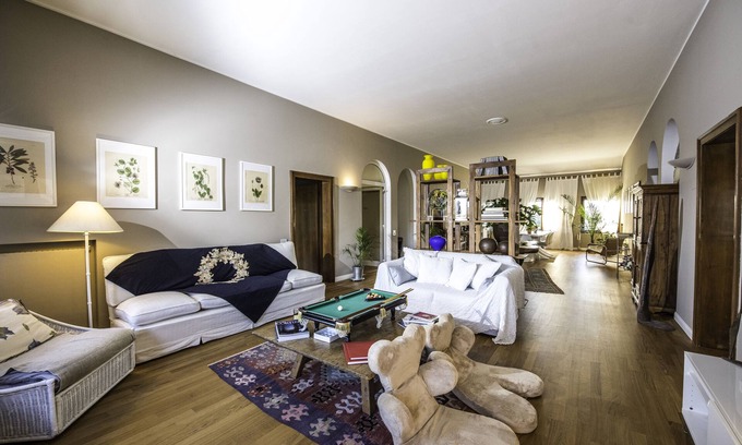 Lancenigo Apartment | [Luxury] Apartment in a historic Villa w/Gym & 4-acre Park. 5m from Treviso